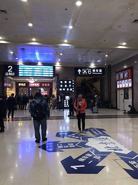 【中國】山西大同 終於完成四大石窟的雲岡石窟與懸空寺