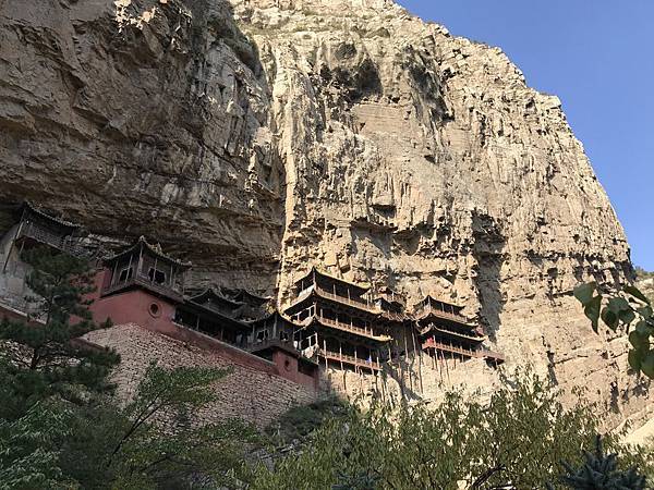 【中國】山西大同 終於完成四大石窟的雲岡石窟與懸空寺